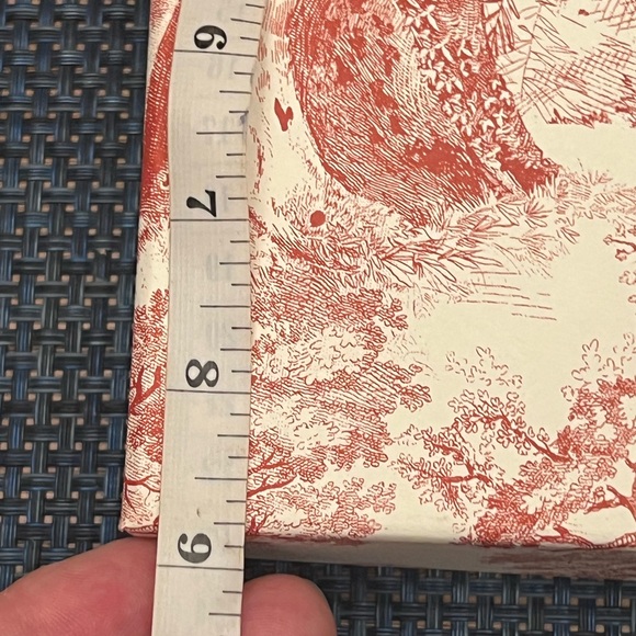 Dior Red and White Decorative Box - Picture 6 of 7